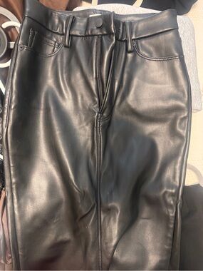 Good American  Black Faux Leather skirt